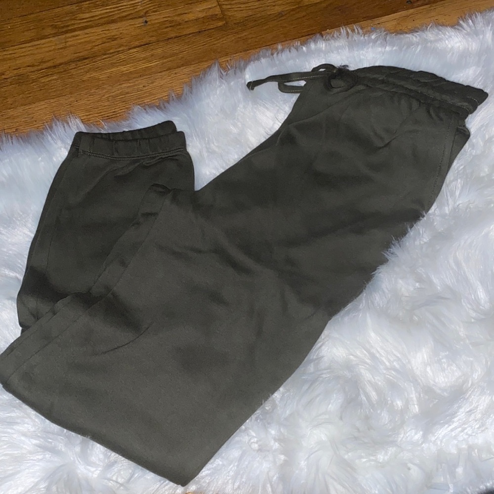 Brand new Women’s jogging pants